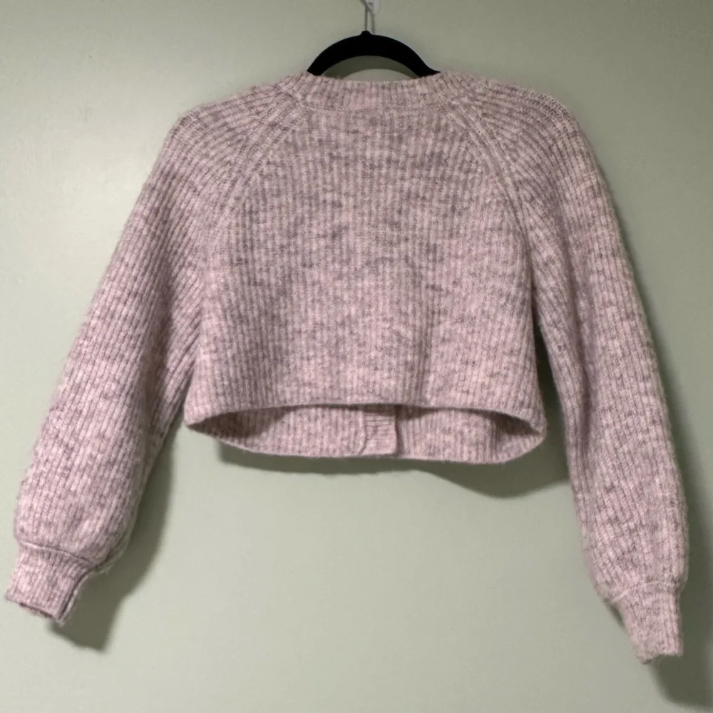 Sky and Sparrow Cropped Sweater - Picture 3 of 9